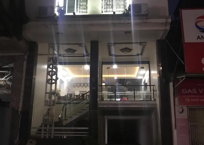 Ngoc Tuan Hotel 2*
